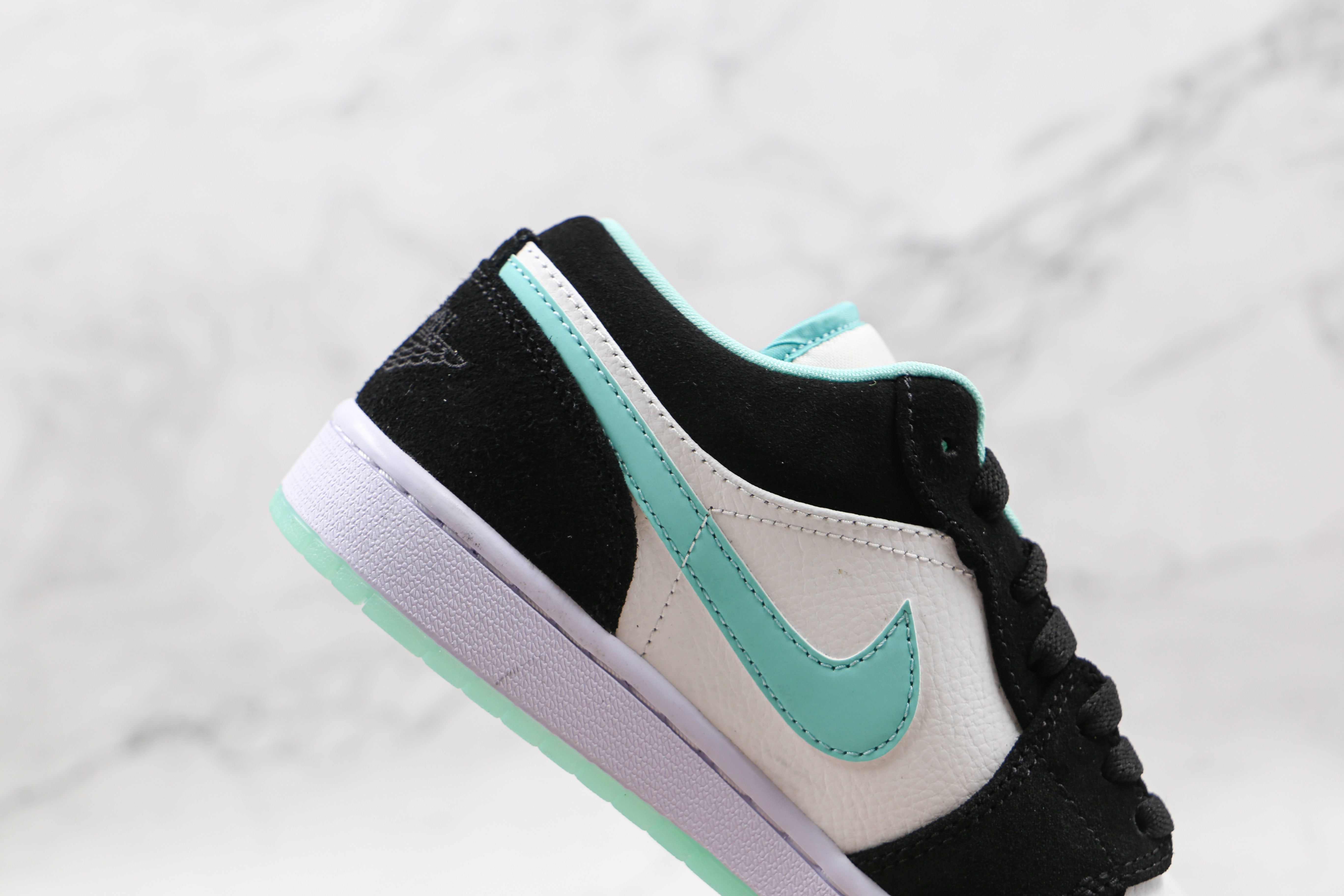 Jordan 1 Low Island Green