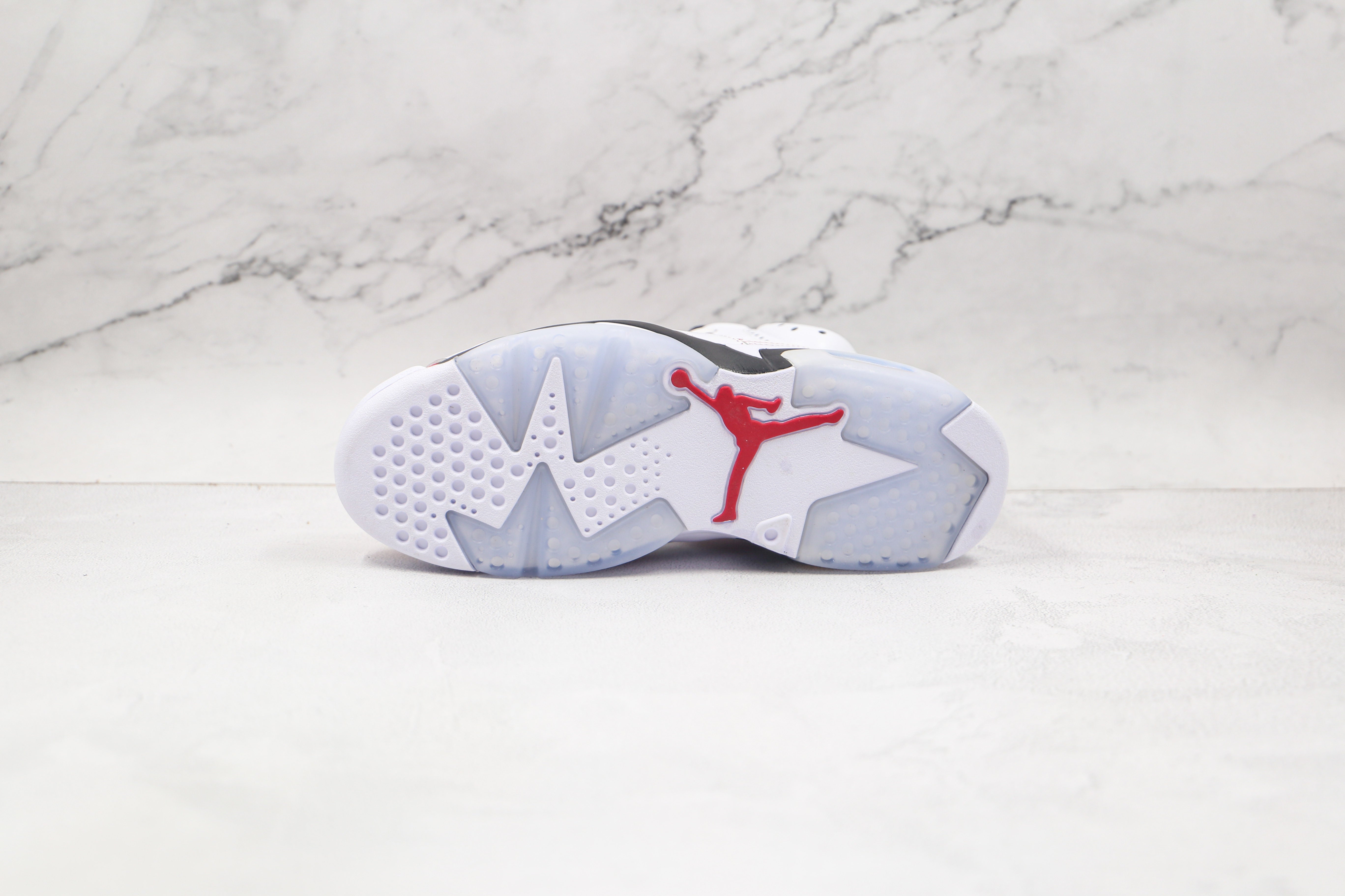 Jordan 6 Retro Carmine