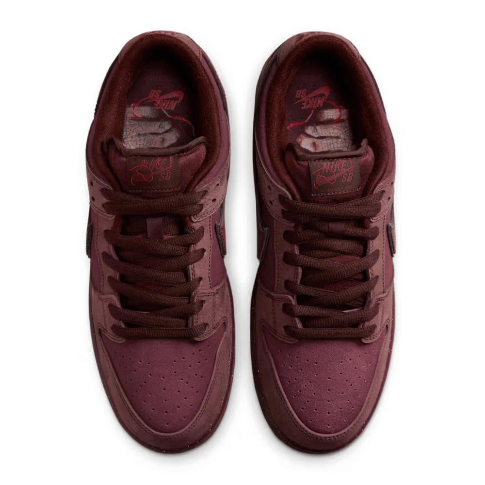 Nike SB Dunk Low City of Love