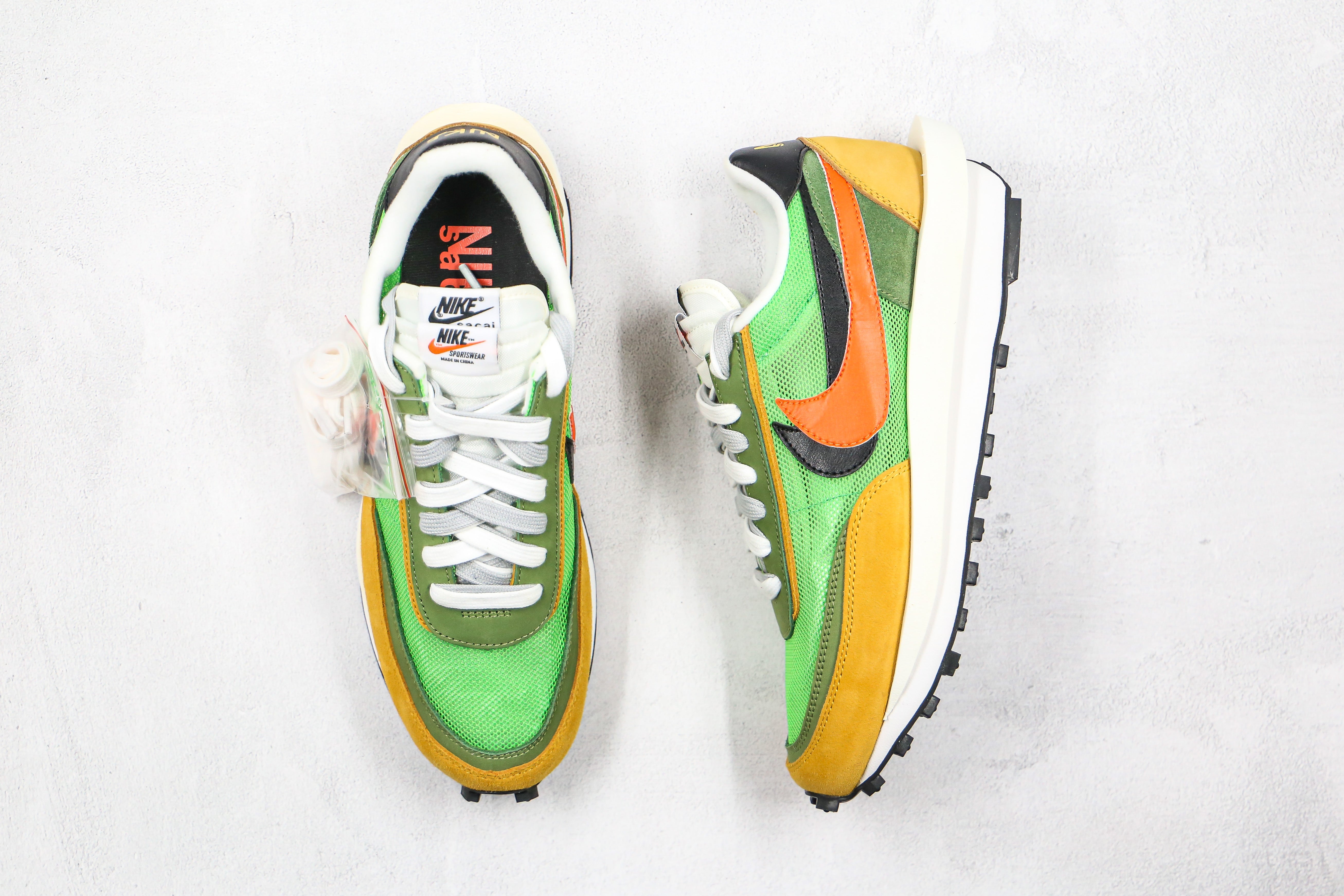 Nike Waffle Sacai Green Multi