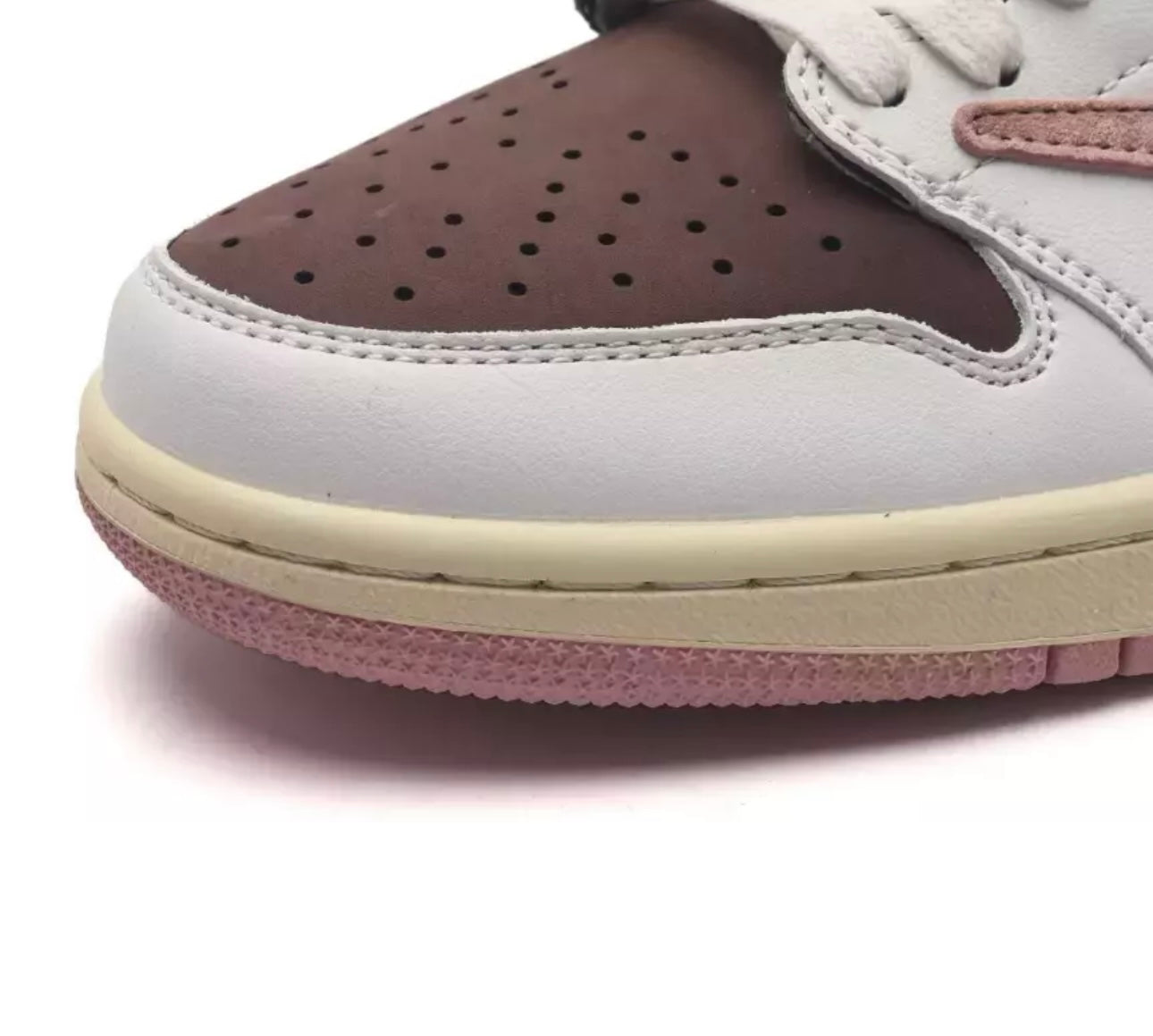 Travis Scott x Air Jordan 1 Low OG “Dark Pony/Pink Oxford“