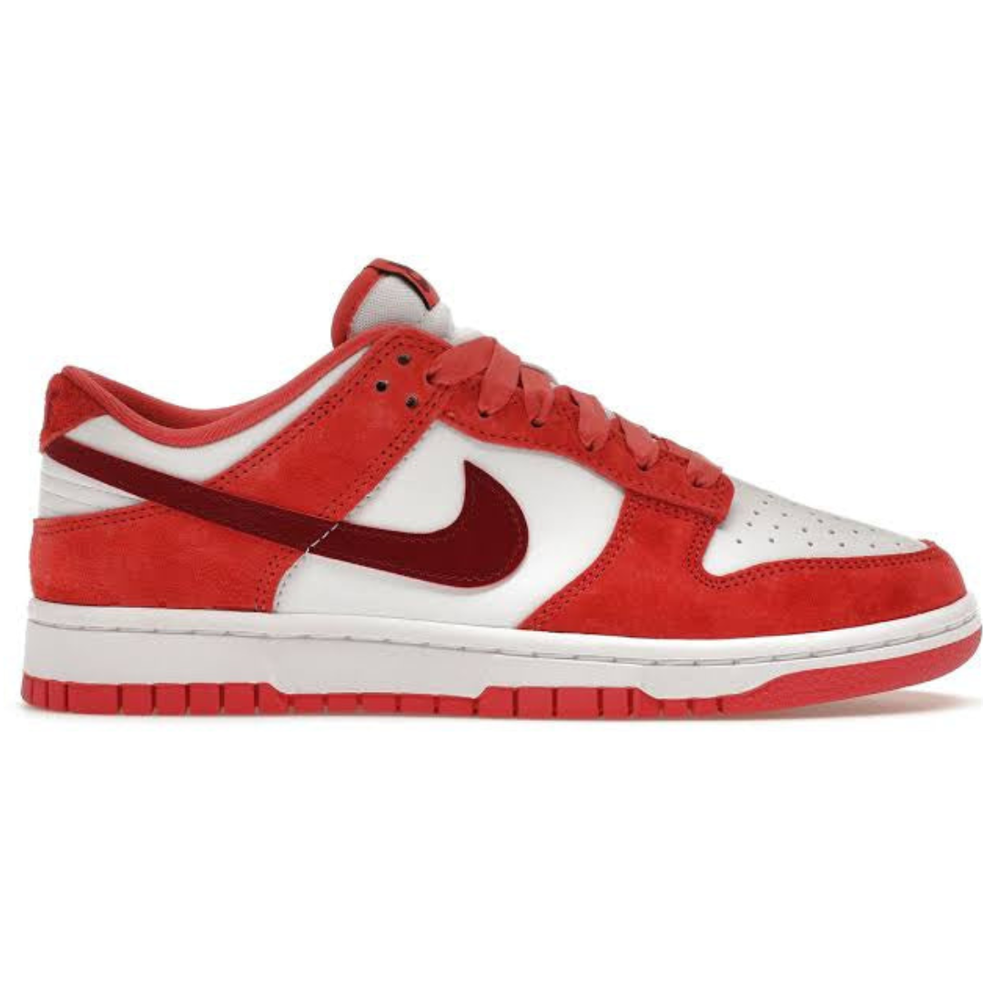 Nike Dunk Low Valentine's Day (2024)