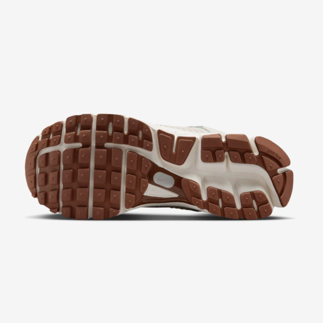 Nike Vomero 5 Light Orewood Brown
